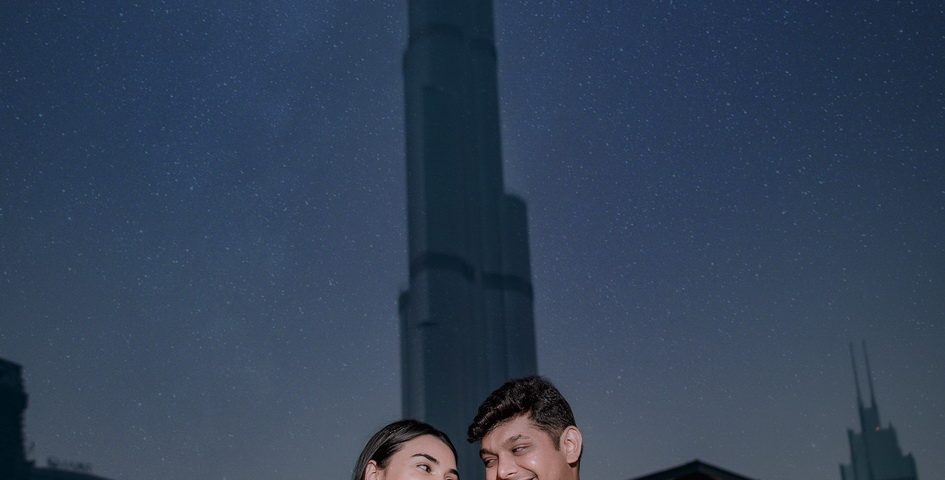 freelance couple photography in dubai burj khalifa with white dress